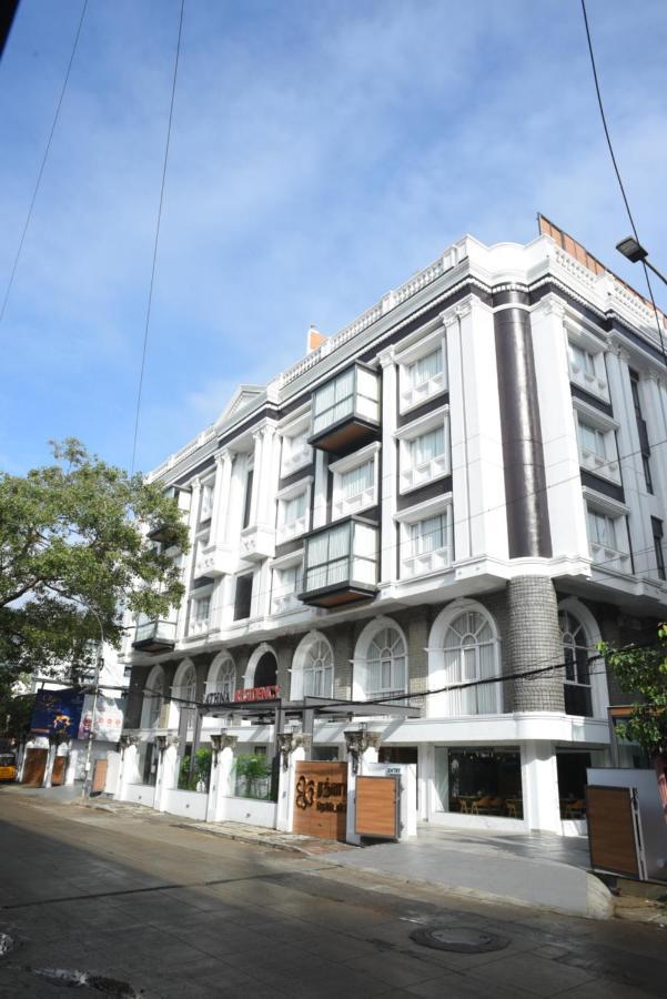 Hotel Rathna Residency - Near Us Consulate Madrás Exterior foto